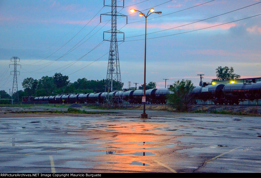 Unit train with tank cars at Oakwood yard